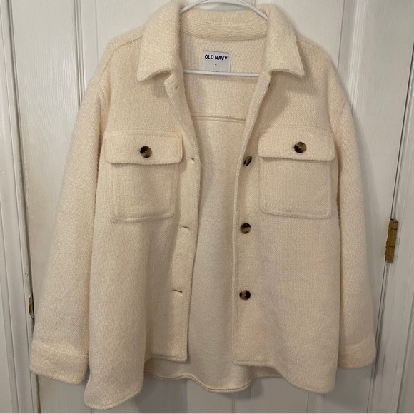 White/cream shacket/coat with pockets - Picture 2 of 8